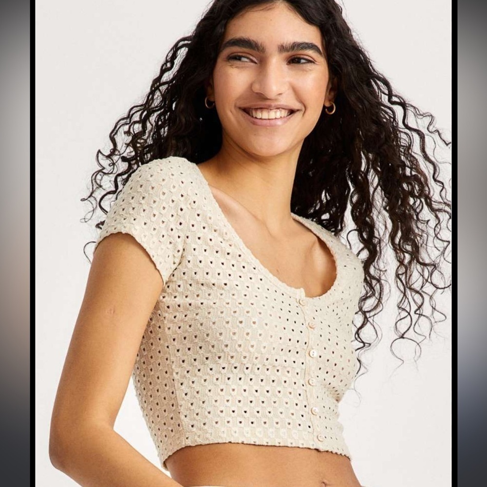 H&M -Eyelet Crop, Short Sleeve Button Down Top